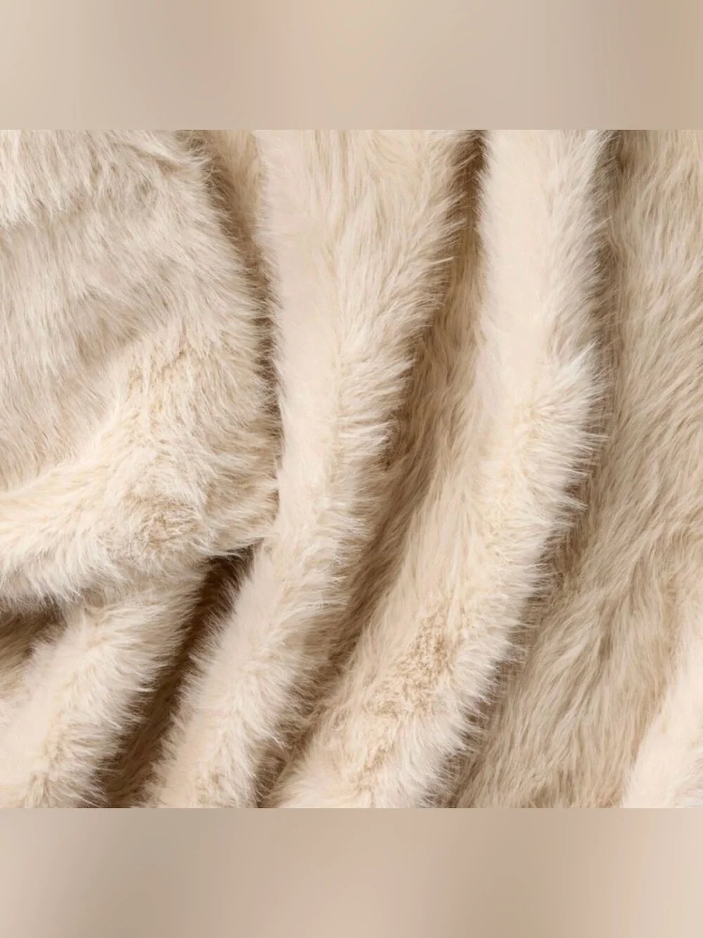 Threshold Studio McGee Faux Fur Reversible Throw. NWT sealed in bag